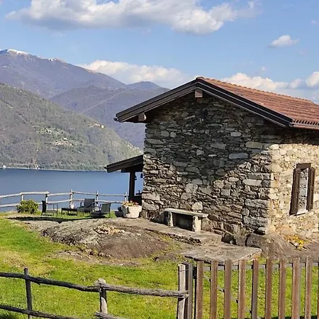 Domek alpejski Rustico Solivo Cannobio
